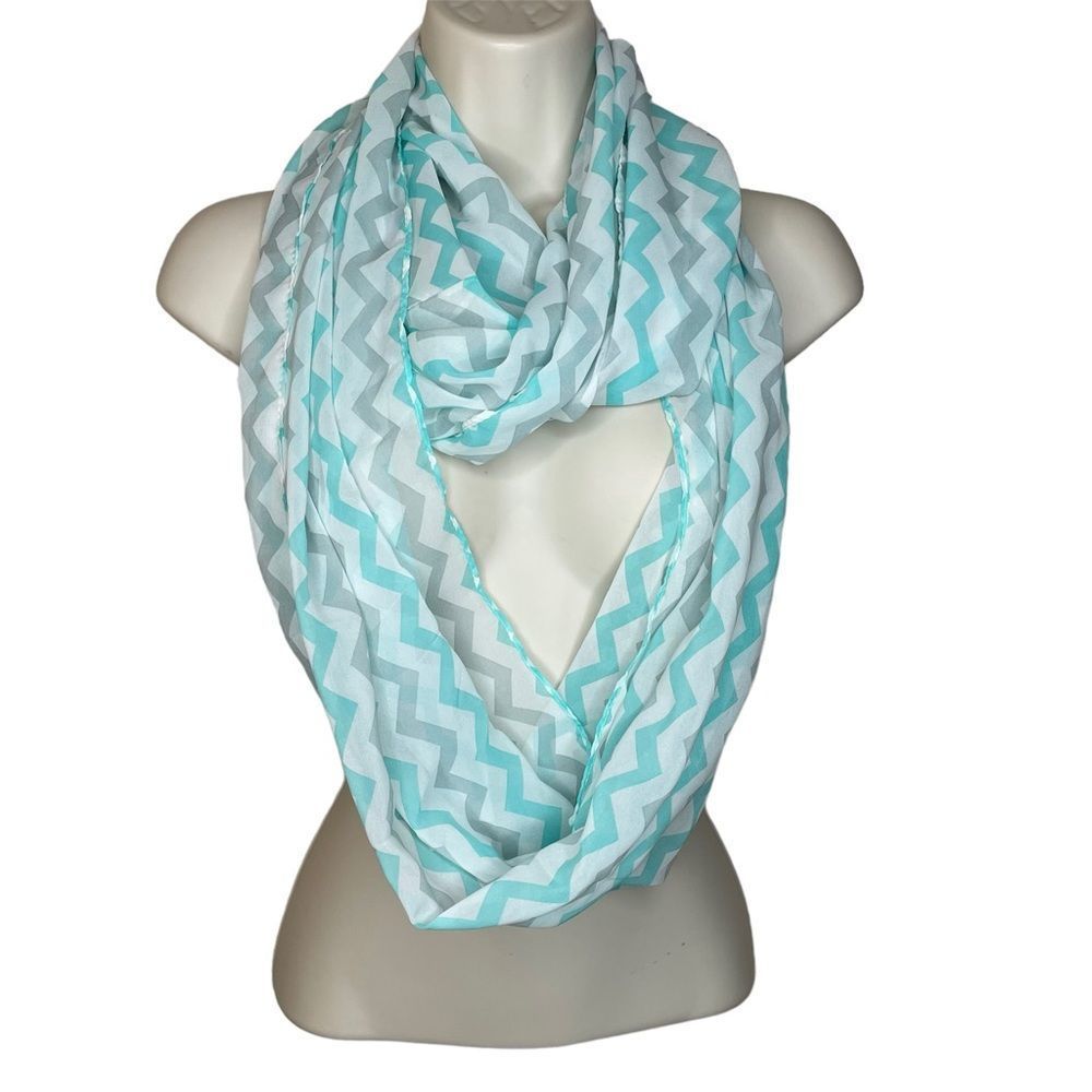 Chevron scarf - Picture 2 of 2